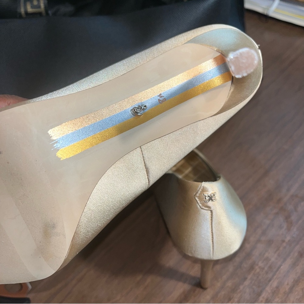 Sam Edelman Classic  Hazel  Heels - Picture 4 of 4